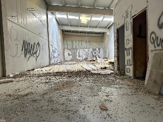 INDUSTRIA, DE LA 8