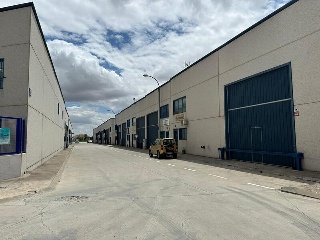 INDUSTRIA, DE LA 9