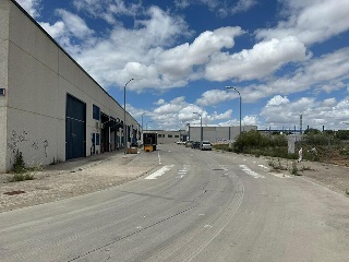 INDUSTRIA, DE LA 12