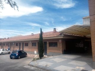 Local en venta en Nuevo Baztán de 202  m²