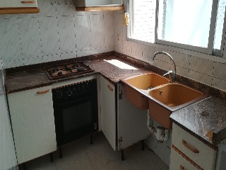 Piso en C/ Almendro 4