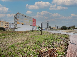 Solar en Av d´Alacant 26