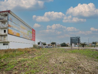 Solar en Av d´Alacant 28