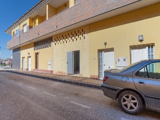 00243-0001 42