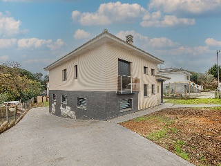 Chalet independiente en C/ Canigó - Urb Llac del Cigne -  Caldes de Malavella 33