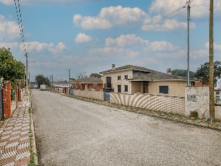 Chalet independiente en C/ Canigó - Urb Llac del Cigne -  Caldes de Malavella 35