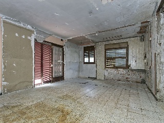 17317-0001 12