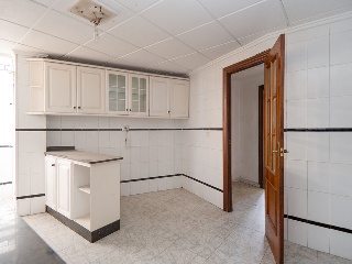 00086-0001 30