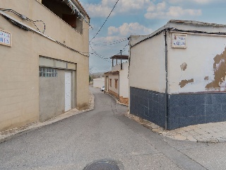01493-0001 9