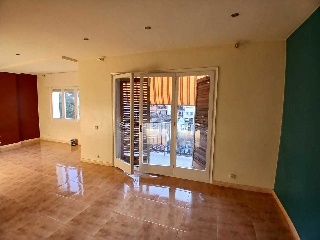 Piso en C/ Atlántida, Girona 4
