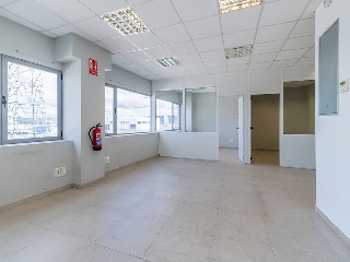 Nave industrial en C/ Poseidón, Meco (Madrid) 34