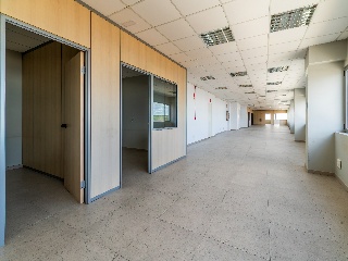 Nave industrial en C/ Poseidón, Meco (Madrid) 78