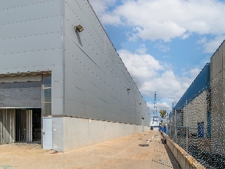 Nave industrial en C/ Poseidón, Meco (Madrid) 89