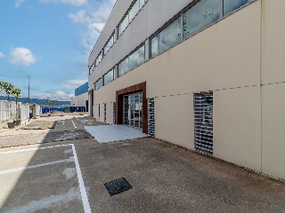 Nave industrial en C/ Poseidón, Meco (Madrid) 90
