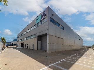 Nave industrial en C/ Poseidón, Meco (Madrid) 91