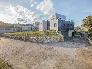 Chalet independiente en Bescanó (Girona)  2