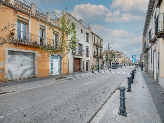 Casa adosada en C/ Major - Salt - Girona 32