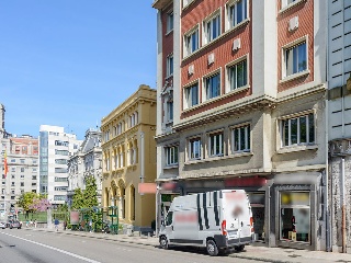 Local en C/ Marqués de la Vega de Anzo 34