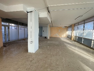 Local en C/ Port Lligat 12