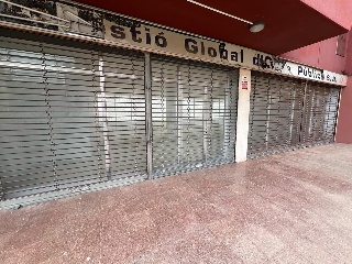 Local en C/ Port Lligat 13