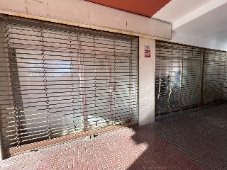 Local en C/ Port Lligat 21