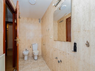 Piso y garaje en C/ Mayor, Villava/Atarrabia (Navarra) 19