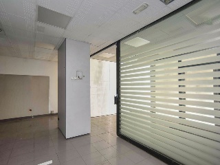 Local en Av Roma - Manlleu - Barcelona 11