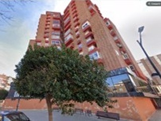 Local comercial en C/ Hermanos Quintero - Albacete - 14