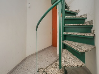 Local comercial en Santa Coloma de Gramenet (Barcelona) 28