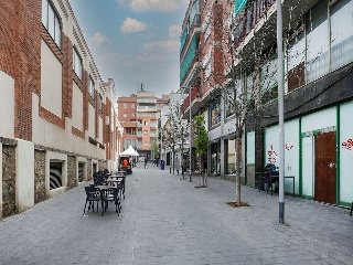 Local comercial en Santa Coloma de Gramenet (Barcelona) 35