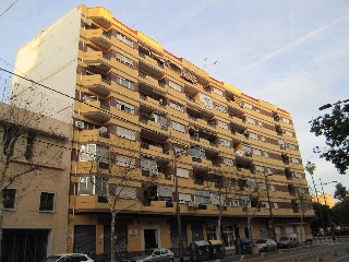 Locales en C/ Fray Pedro Vives - Valencia - 5