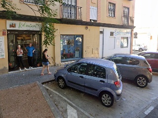 Local en C/ Jose María de Pereda, Sevilla 4