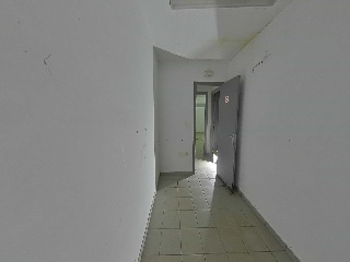  121