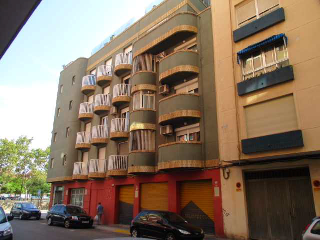 Calle Reina Isabel II 14 26