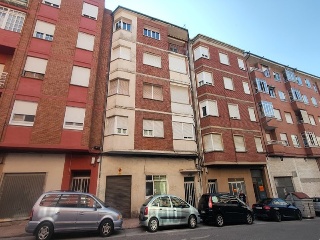 Calle Batalla Lepanto 9  Escalera 1 Planta 4 Puerta 1 24