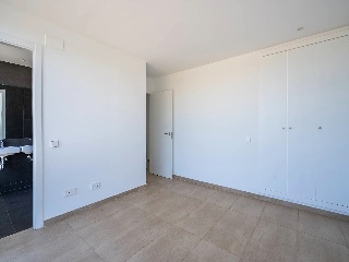 Verge Del Carme 18