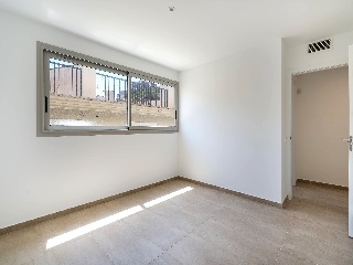 Verge Del Carme 22