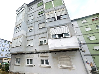 Piso en venta en Torrelavega de 65  m²