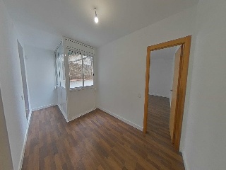 Piso en venta en Barcelona de 87  m²