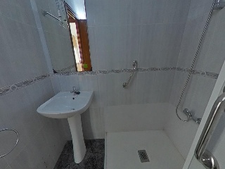 Vivienda en Ctra Antigua de Valencia - Badalona - Barcelona 15
