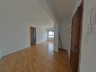 Piso en C/ Vint I Cinc - Rubí - Barcelona  3