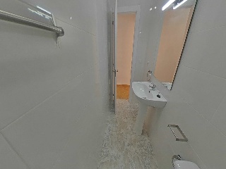 Piso en C/ Rafael Campalans, El Hospitalet de Llobregat (Barcelona) 28