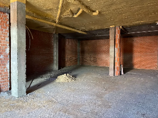 Local comercial en C/ Nalón - Villaquilambre - León 3