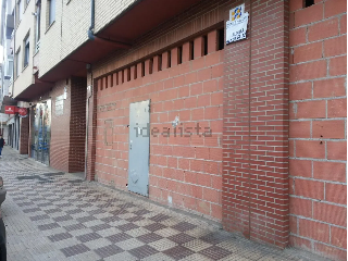 Local comercial en C/ Nalón - Villaquilambre - León 6