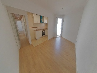 Piso en venta en Cornellà De Llobregat de 54  m²