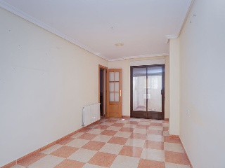 Piso con garaje en C/ Pérez Villanev - Cehegín - Murcia 2