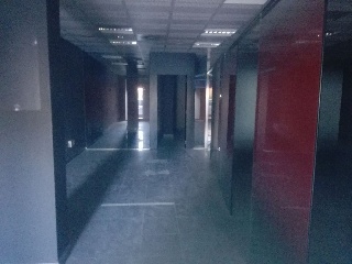 Local comercial en Av Valladolid 2