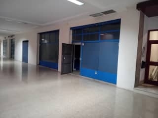 Local en C/ Artes y Oficios, Valencia 8