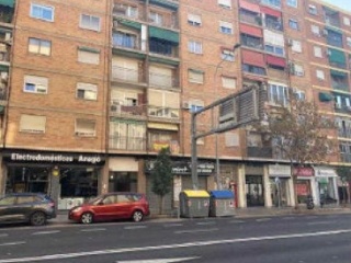Local en venta en Valencia de 178  m²