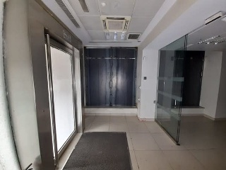 Local comercial en C/ Zaida, Madrid 7